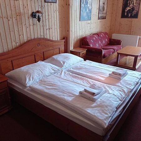 Ranc Kostelany Hotell Kroměříž Eksteriør bilde